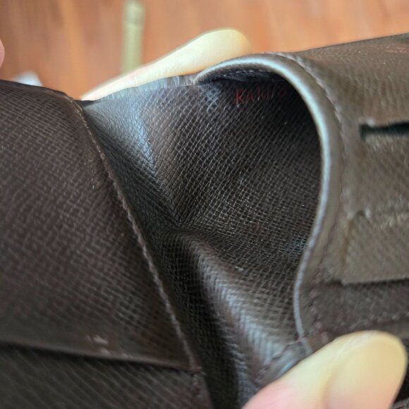 Louis Vuitton wallet - Picture 10 of 10